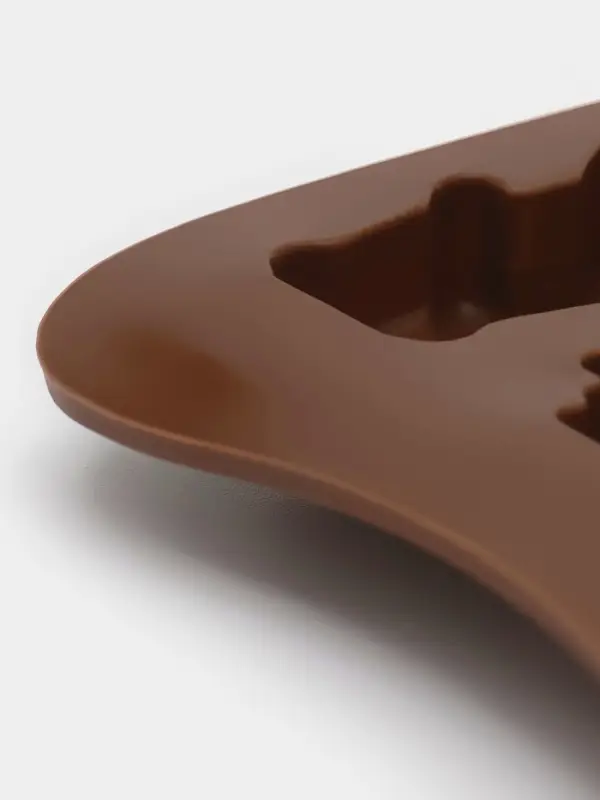 Форма для шоколада Доляна &laquo;Роботы&raquo;, силикон, 21&times;11&times;1.5 см, 12 ячеек, коричневая