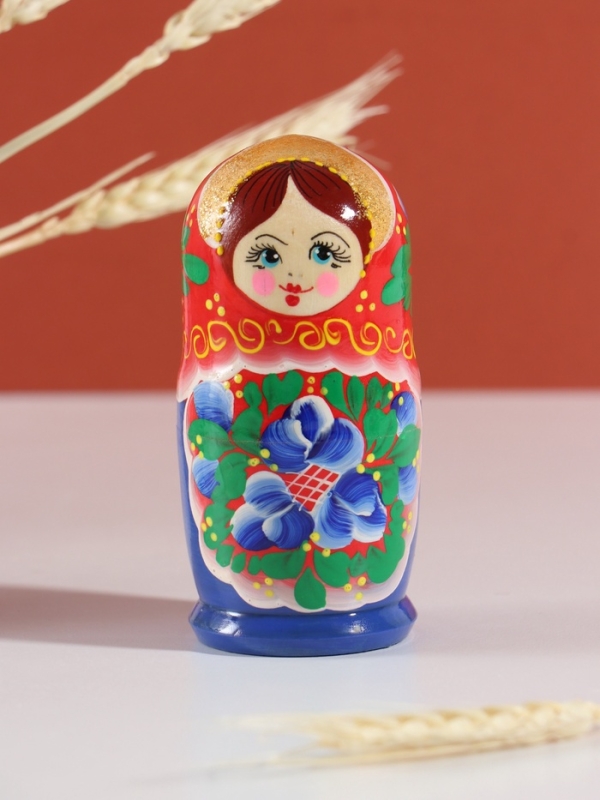 Матрёшка  Матрёшка "Любовь", красный платок, 5-кукольная, 11,5 см