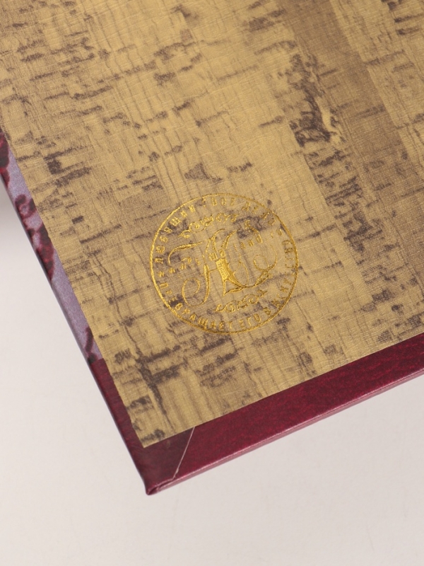 Сейф-книга дерево кожзам "Вино России" тиснение 21х13х5 см