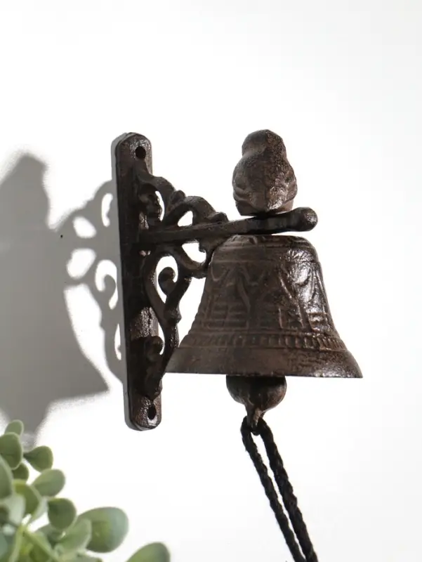 Колокол сувенирный чугун "Маленькая птичка" 11,5х7,5х12 см