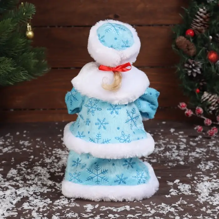 Снегурочка под ёлку &laquo;Зимнее волшебство. Пуговка ромбик&raquo; с подсветкой, двигается, 30 см, голубой