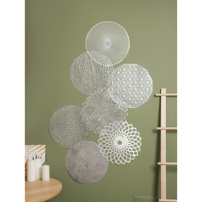 Салфетка сервировочная на стол «Гипноз», d=38 см, цвет серебро