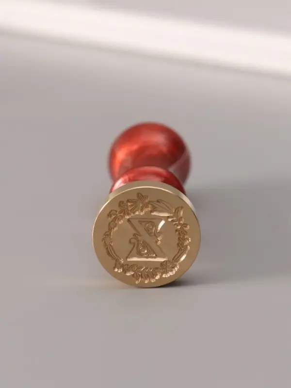 Печать для сургуча с пластиковой ручкой &laquo;Венок с буквой Z&raquo;, 2.5&times;2.5&times;6.3 см