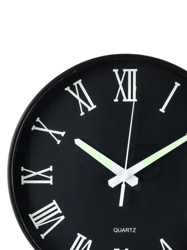 Часы настенные интерьерные &laquo;Классика&raquo;, бесшумные, плавный ход, светящиеся, d=25 см, от батарейки 1&times;АА