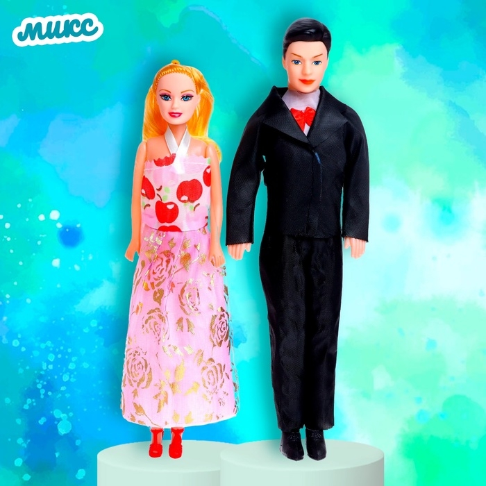 Набор кукол «Семья» с аксессуарами, МИКС