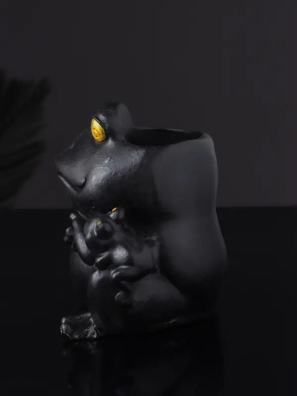 Кашпо "Лягушка с лягушонком" 10х10 см, чёрный