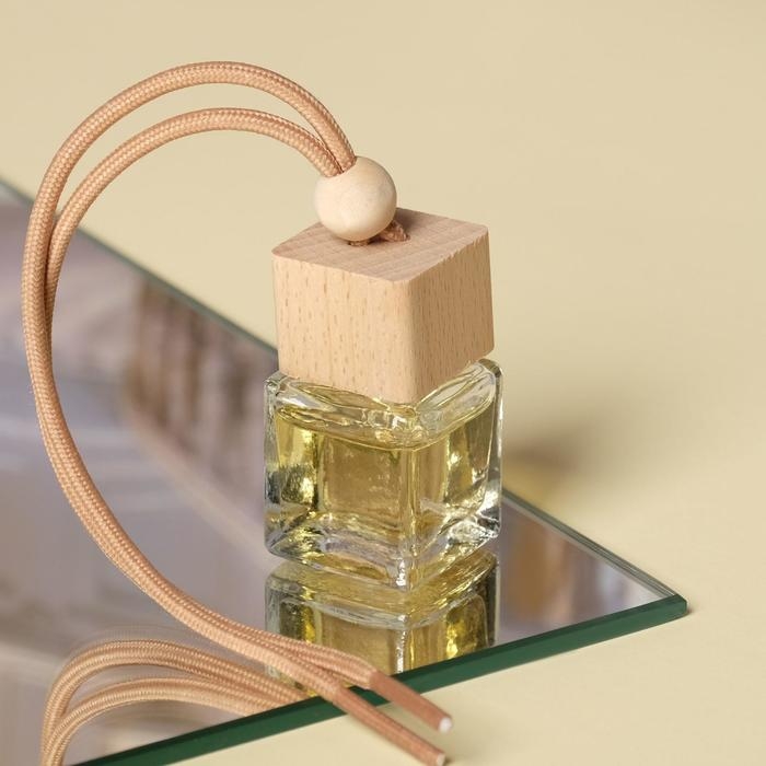 Ароматизатор подвесной в бутылочке размер XXL «Черный Лед» Ароматизатор подвесной в бутылочке размер XXL «Черный Лед»