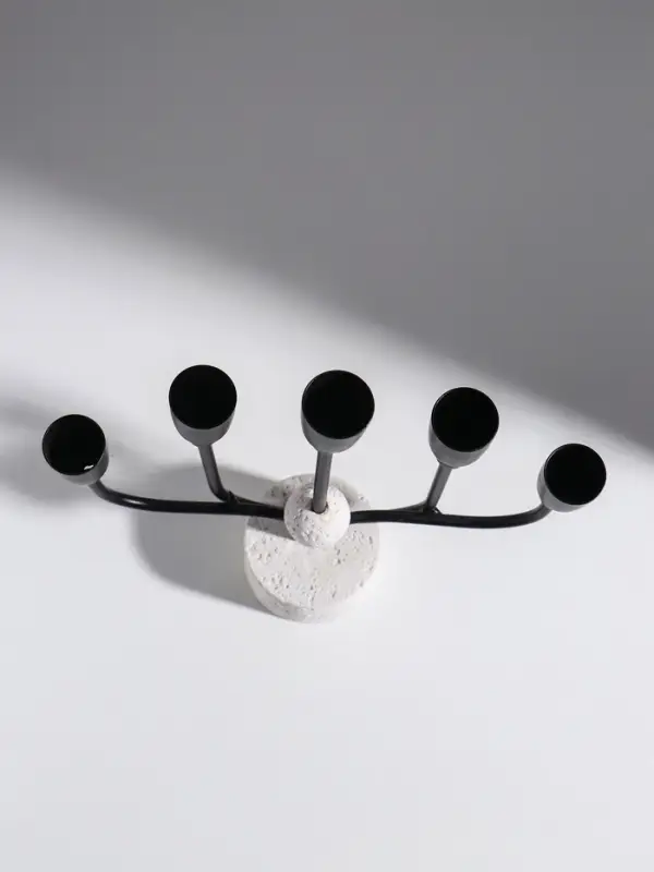 Подсвечник металл, бетон  Подсвечник металл, бетон "Пятизубец" d=2 см чёрный 21х7х26,8 см