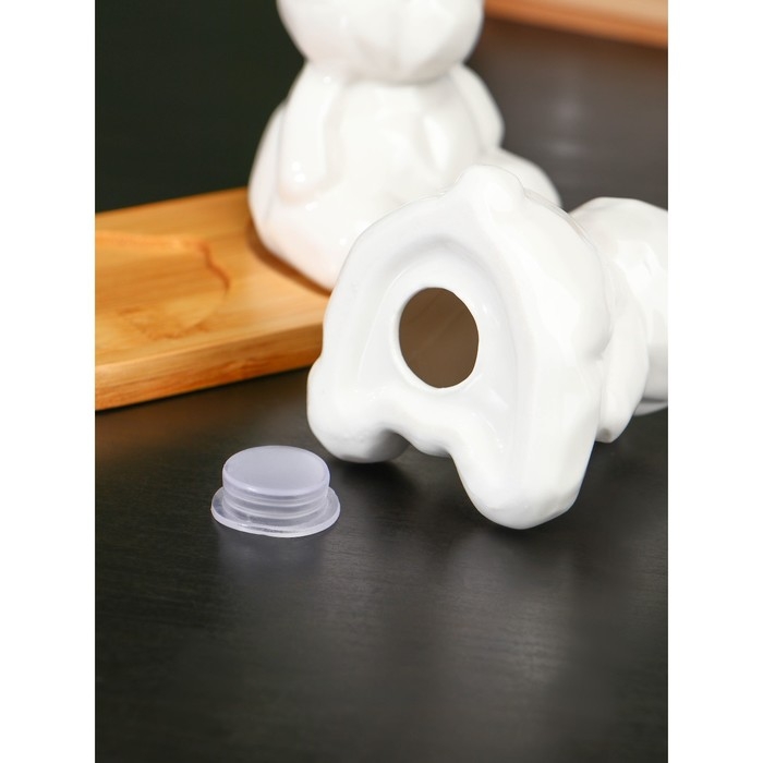 Набор фарфоровый для специй на бамбуковой подставке BellaTenero «Медведи», 2 предмета: солонка 80 мл, перечница 80 мл, цвет белый