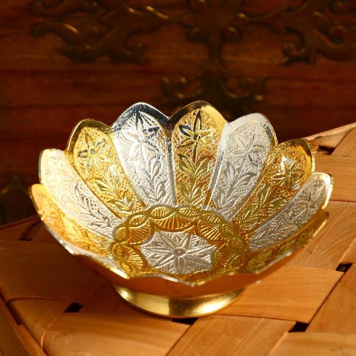 Конфетница "Солнечные лучи" латунь 10х10х4.5 см