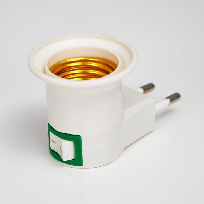 Светильник с выключателем в розетку Е27 40Вт белый 7х4,5х4,5 см Светильник с выключателем в розетку Е27 40Вт белый 7х4,5х4,5 см