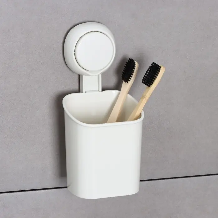 Стакан для зубных щёток на вакуумной присоске, пластик, 9×7,7×19 см, белый