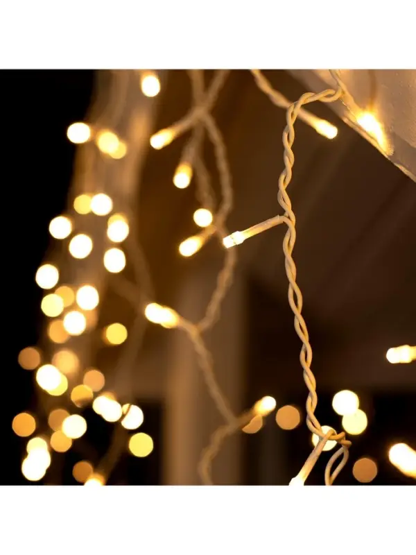 Гирлянда &laquo;Бахрома&raquo; 4&times;0.6 м, IP44, белая нить, 180 LED, свечение тёплое белое, 8 режимов, 220 В