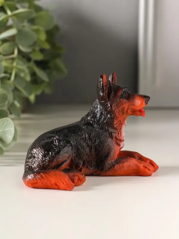 Сувенир Овчарка лежа, 6,5х10х5см