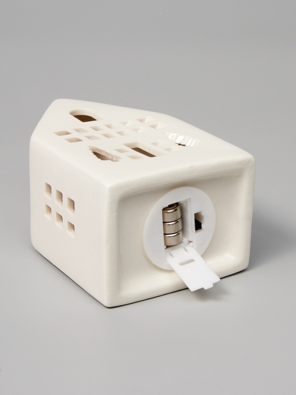 Светодиодная фигура Светодиодная фигура "Дом Елочки" 12.6х5.5х7.5, 1 LED, LR44x3(в компл.), Т/БЕЛЫЙ