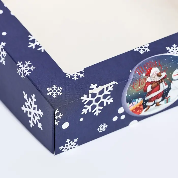 Коробка подарочная новогодняя складная с окном «Метель», 15×15×4 см Коробка подарочная новогодняя складная с окном «Метель», 15×15×4 см
