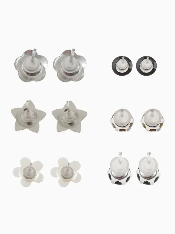 Серьги пусеты QF &laquo;Романтика&raquo;, 6 пар, цветочки, чёрно-белый в серебре