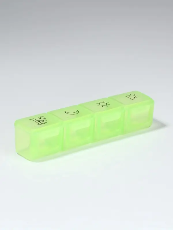 Таблетница, 9.7&times;2.7&times;1.7 см, 4 секции, зелёная