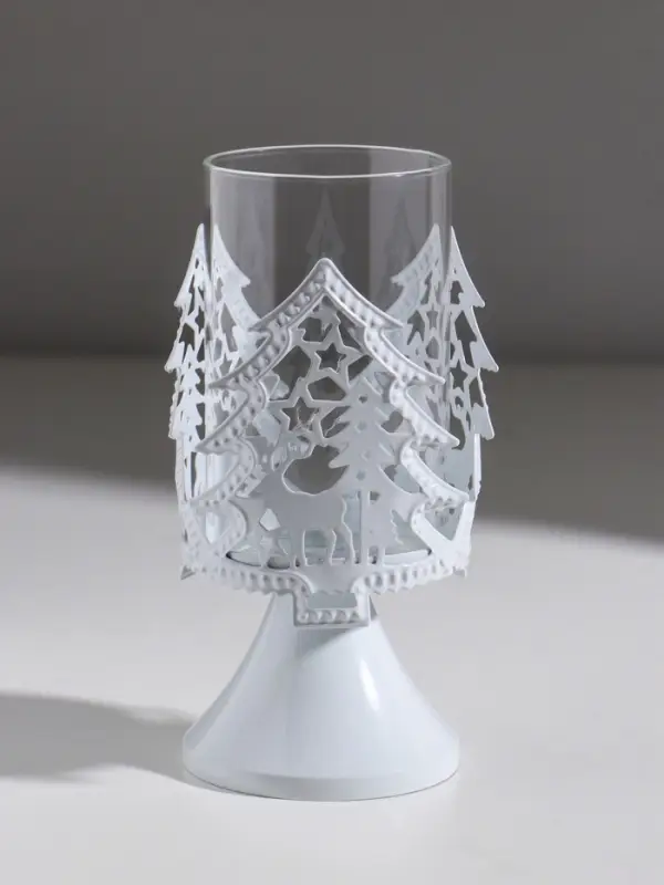 Подсвечник металл, стекло на 1 свечу "Ели и олени" белый d=5,5 см 7,3х7,3х14,8 см