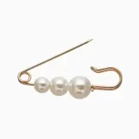 Булавка &laquo;Три жемчужины&raquo;, 6 см, белая в золоте