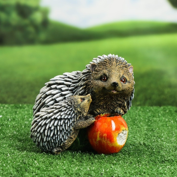 Садовая фигура Садовая фигура "Ёжик с яблоком" 18х14х14см