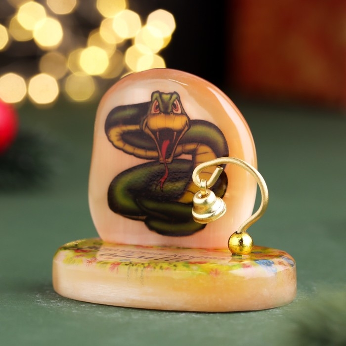 Новый год. Сувенир Новый год. Сувенир "Исполнения желаний вам! 2025", с колокольчиком, селенит, 6х6х4,5 см