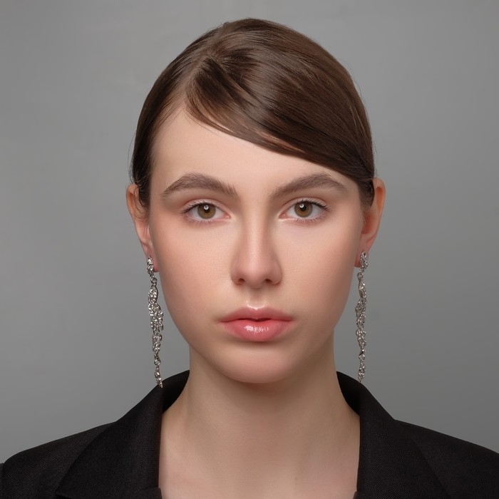 Серьги висячие со стразами «Ажурные» восторг, цвет белый в серебре, 9 см Серьги висячие со стразами «Ажурные» восторг, цвет белый в серебре, 9 см