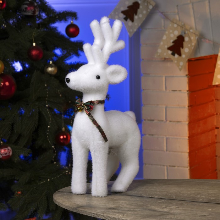 Светодиодная фигура «Олень» 26 × 45 × 12 см, флок, батарейки ААх2 (не в комплекте), свечение тёплое белое Светодиодная фигура «Олень» 26 × 45 × 12 см, флок, батарейки ААх2 (не в комплекте), свечение тёплое белое