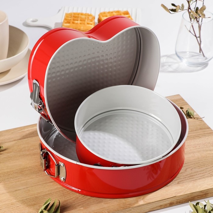 Набор форм для выпечки Доляна «Флёри. Круг», 3 предмета: d=18/23/26 см, съёмное дно, с керамическим покрытием, цвет МИКС Набор форм для выпечки Доляна «Флёри. Круг», 3 предмета: d=18/23/26 см, съёмное дно, с керамическим покрытием, цвет МИКС