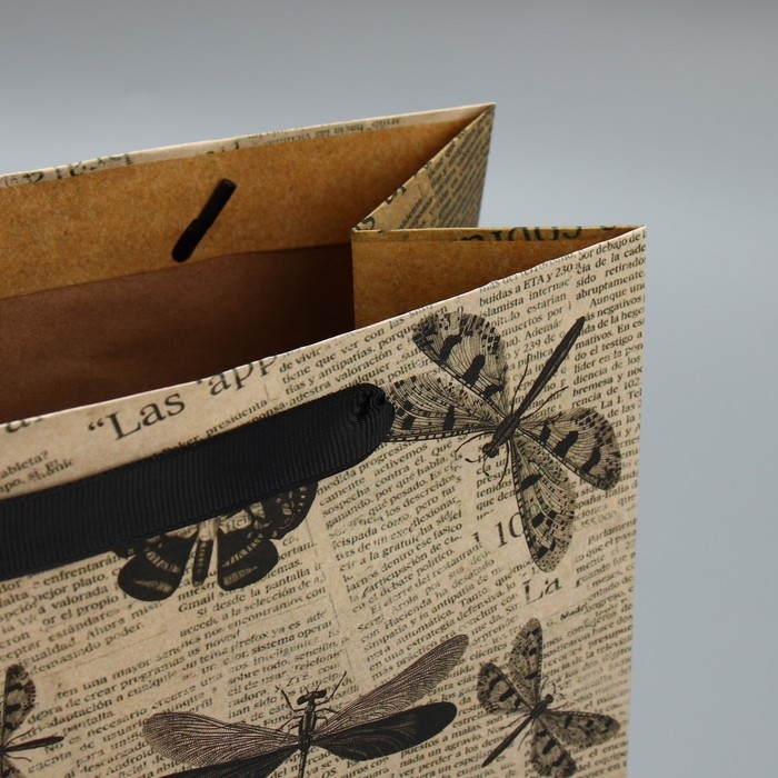 Пакет подарочный крафтовый вертикальный, упаковка, «Бабочки», 23 х 27 х 11,5 см Пакет подарочный крафтовый вертикальный, упаковка, «Бабочки», 23 х 27 х 11,5 см