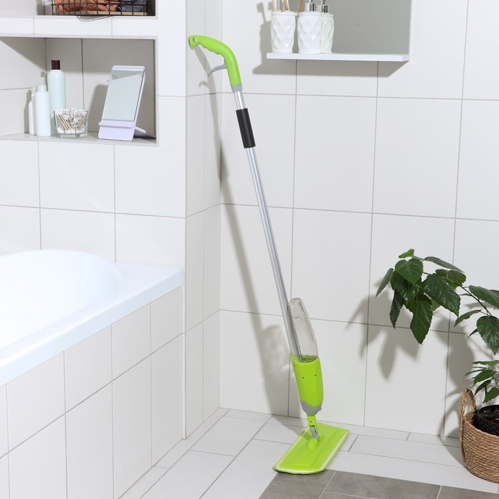 Швабра для мытья пола с распылителем Доляна, насадка из микрофибры 40×14 см, металлическая ручка 125 см, цвет МИКС Швабра для мытья пола с распылителем Доляна, насадка из микрофибры 40×14 см, металлическая ручка 125 см, цвет МИКС