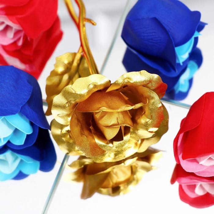 Мыльные розочки цветных оттенков и золотая роза, набор 11 шт Мыльные розочки цветных оттенков и золотая роза, набор 11 шт