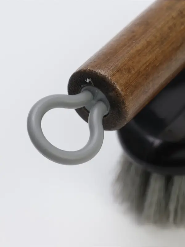 Щетка утюжок &laquo;Олаф&raquo; деревянная ручка, 15.5&times;6.8 см, чёрная