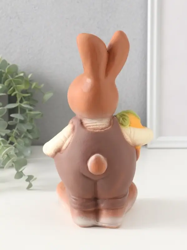 Фигурка (гипс) Кролик-фермер Кофе шоколад, 20,5х12х11 см