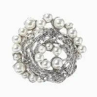 Брошь &laquo;Жемчуг&raquo;, гнездо, цвет белый в серебре