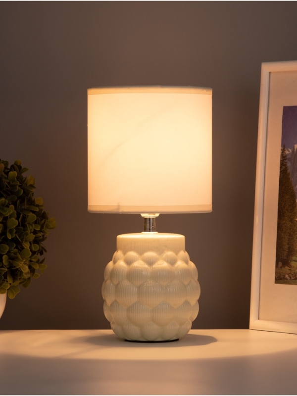 Лампа настольная Лампа настольная "Хицугая" 1х40Вт Е14 бежевый 14х14х28см