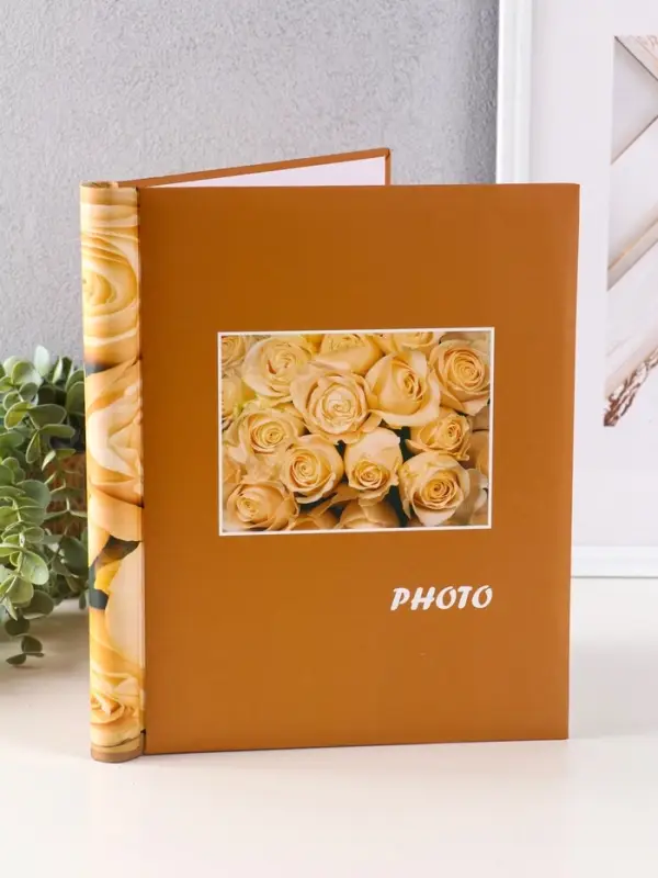 Фотоальбом 10 магнитных листов Фотоальбом 10 магнитных листов "Букет роз" 23X28см, пер-т внутр.спираль