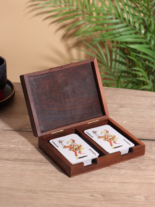 Шкатулка для хранения игральных карт 15.5х12,5 см, дерево шишам, латунь Шкатулка для хранения игральных карт 15.5х12,5 см, дерево шишам, латунь