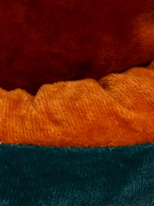 Лежанка для животных  Лежанка для животных "Груша", 40*40 см, бежевая