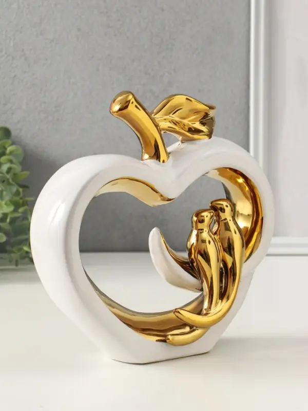 Сувенир керамика Сувенир керамика "Две птички на яблоке" белый с золотом 7х22х22,5 см