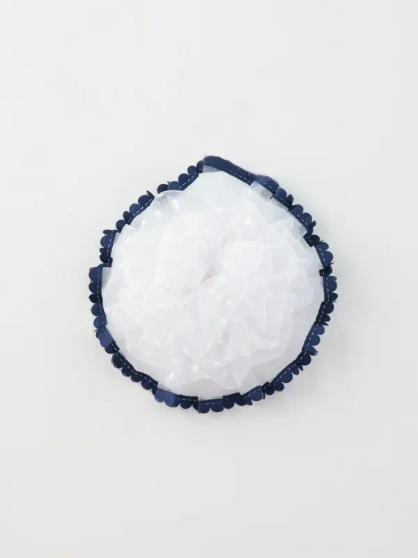 Бант для волос на резинке &laquo;Школьница&raquo;, волнушка горошек синие края, d=11 см, сине-белый