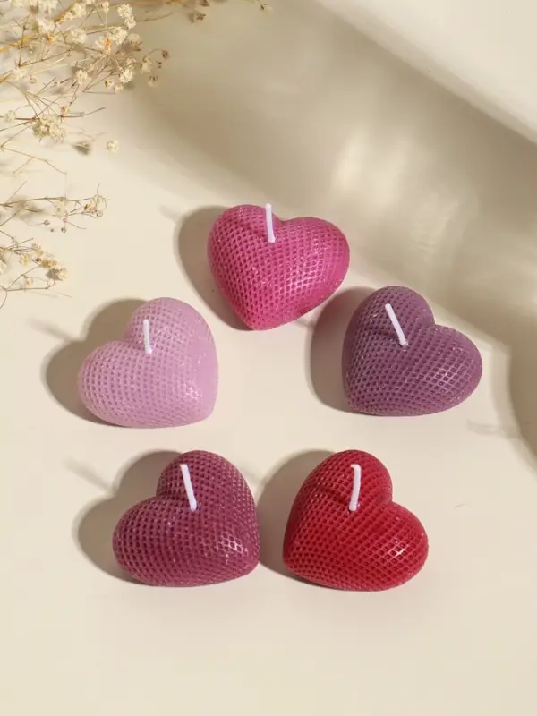 Набор свечей декоративных "Вафельные сердца" 5 шт 4,5х4,5 розово-фиолетовые 6,5х22,5х3,5 см   109135