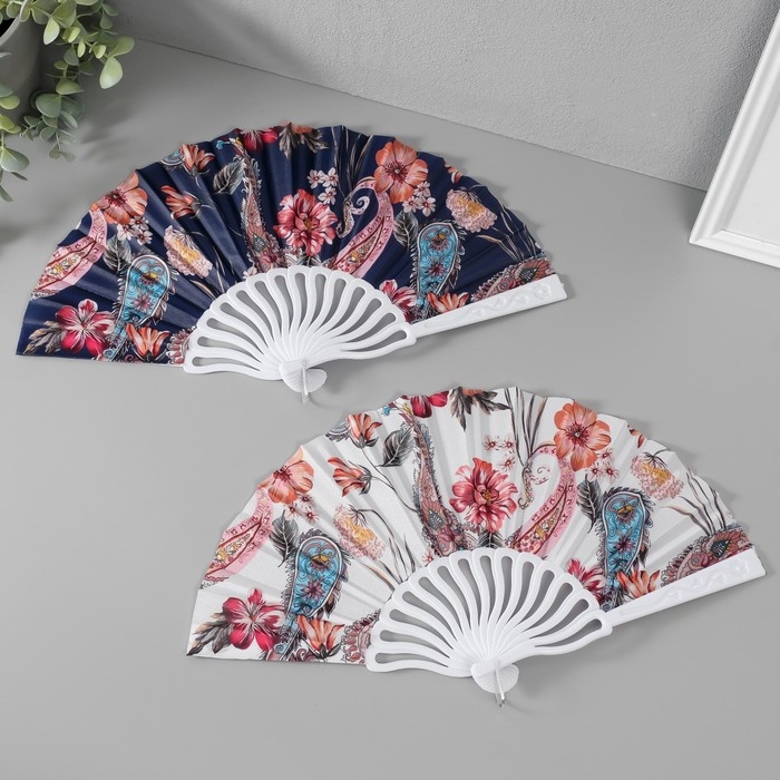 Веер пластик, текстиль  Веер пластик, текстиль "Перья и цветы" МИКС 23 см