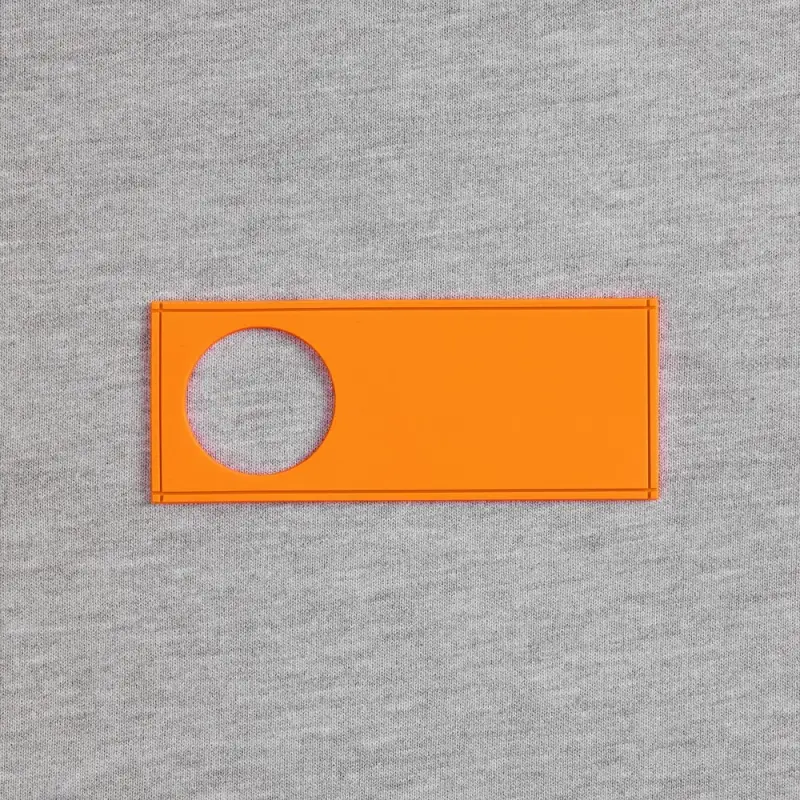 Лейбл из ПВХ с вырубкой «Круг», оранжевый неон Лейбл из ПВХ с вырубкой «Круг», оранжевый неон