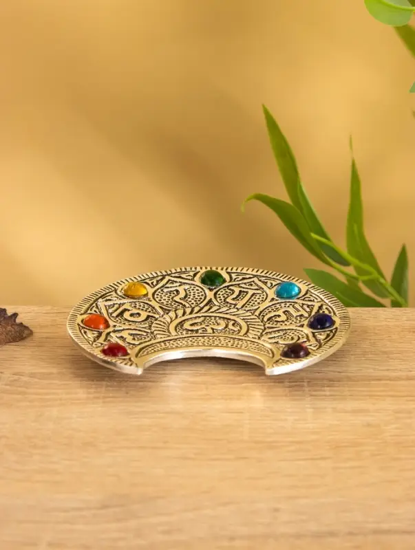 Подставка под благовония «Полумесяц с цветными кристаллами», 12×11 см, алюминий Подставка под благовония «Полумесяц с цветными кристаллами», 12×11 см, алюминий