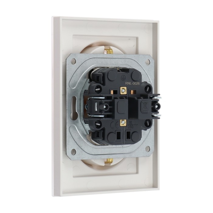 Розетка двухместная TOT Glossy Glass, 16 А, скрытая, с з/к, стекло, белая Розетка двухместная TOT Glossy Glass, 16 А, скрытая, с з/к, стекло, белая