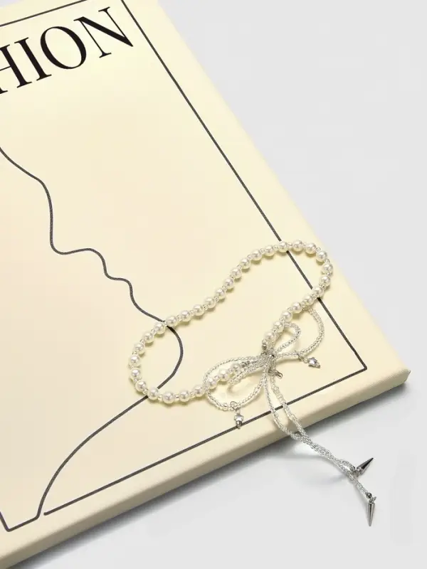 Бусы &laquo;Бантик&raquo;, с жемчугом, белые в серебре, 37 см