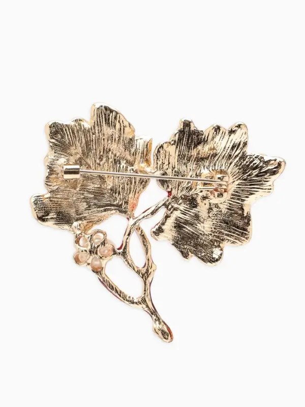 Брошь &laquo;Листья кленовые&raquo;, цветная в золоте