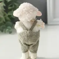 Сувенир  "Белый барашек в зелёно-сером комбинезоне" 4х6,5х13 см