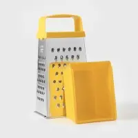 Тёрка с контейнером КВАРЦ &laquo;Комфорт&raquo;, 4 грани, 450 мл, 11&times;8.5&times;27 см, металл, МИКС